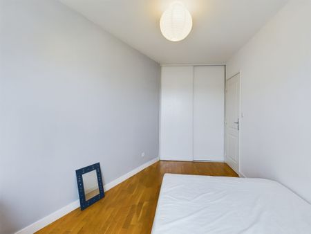 Location Appartement 3 pièces 73m² VILLEURBANNE 69100 - Photo 4