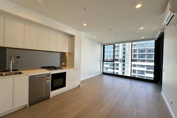 ULTRA MODERN APARTMENT - Photo 1