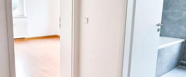 Frisch renovierte 2-Raum-Wohnung in Rödlitz - Photo 1