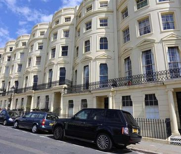 Brunswick Square, Hove, BN3 - Photo 6