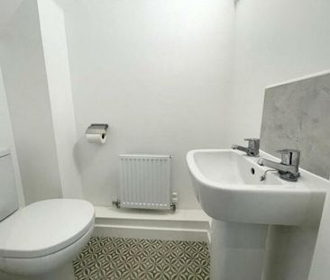 3 bedroom detached house to rent - Photo 6