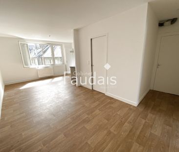 Location Appartement 3 pièces 51m² ST LO 50000 - Photo 2