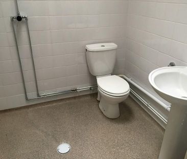Studio to rent - Photo 6