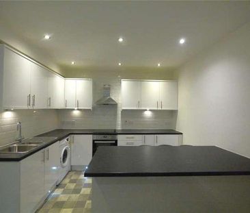 Little Dytchleys, Coxtie Green Road, Brentwood, Essex, CM14 - Photo 2