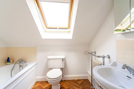 5 bedroom detached house to rent - Photo 5
