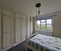 4 bed Semi-Detached House for Rent - Photo 5