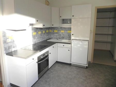 Location Appartement 3 pièces 64m² MILLAU 12100 - Photo 5