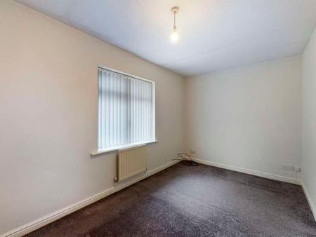 Bishop Road, Chell, Stoke-on-trent, ST6 - Photo 5