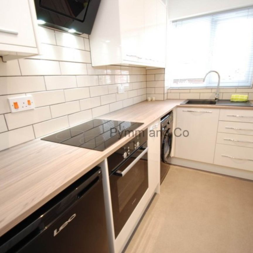 Radcliffe Road, Drayton - Photo 1