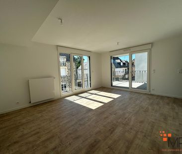 Location Appartement 3 pièces 77m² - Photo 1