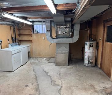 For Lease - 56 SEABREEZE Crescent, Hamilton, Ontario - Photo 1