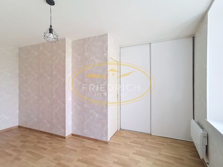 Location Appartement 2 pièces 35m² LIGNY EN BARROIS 55500 - Photo 3