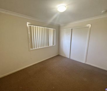 Modern 2 Bedroom Unit in Great Complex - Photo 6