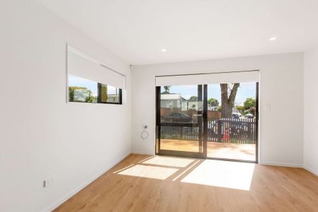 Stunning New Build Home on Claymore Street - Photo 5