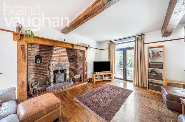 5 bedroom house to rent - Photo 1