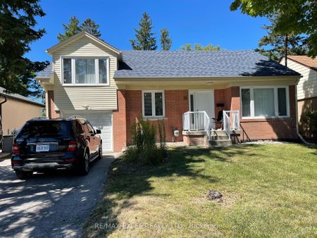 Detached Home For Lease | E8094404 - Photo 5