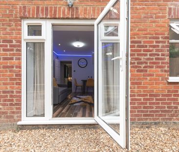 2 Bed Flat, Gables Lodge -, RG1 - Photo 5