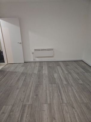 1 Bed Flat, London Road, IG11 - Photo 1