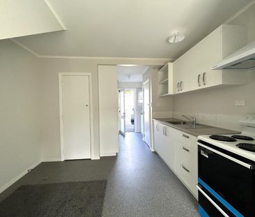 Warm 3 Bedroom Home Close to Nelson City - Photo 3