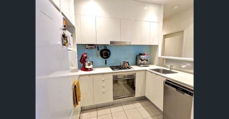 FABULOUS ONE BEDROOM + STUDY APARTMENT WITH CITY VIEWS + LARGE ENTERTAINING BALCONY - Photo 5