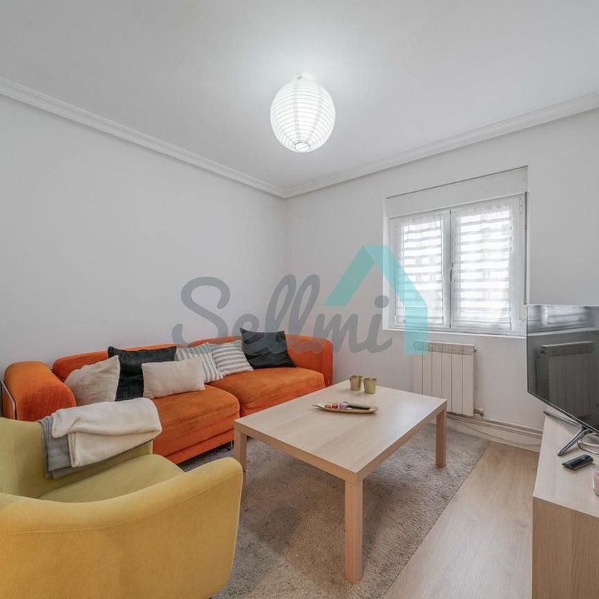 Alquiler de piso en Calle Fernando Alonso Díaz - Photo 1