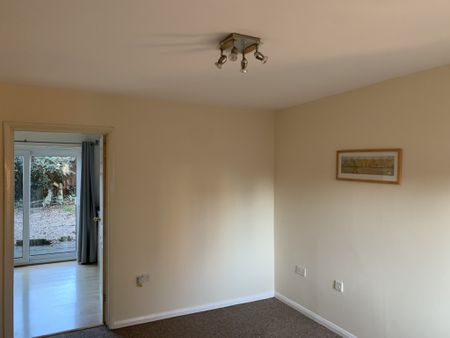 2 bedroom house to rent in Alvaston - Photo 2