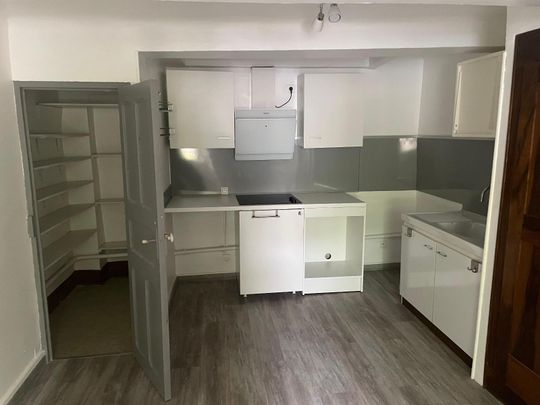 Location Appartement 2 pièces 33m² BRUE AURIAC 83119 - Photo 1