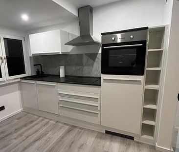 Wunderschöne, helle Zweizimmerwohnung, Teilmobiliert - Photo 5