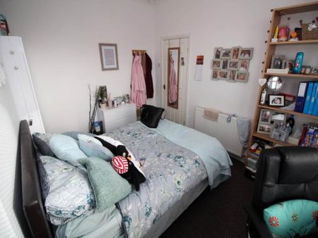 3 bedroom house share to rent - Photo 4