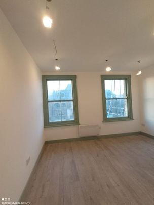 Studio Flat, Putney Hill, SW15 - Photo 1