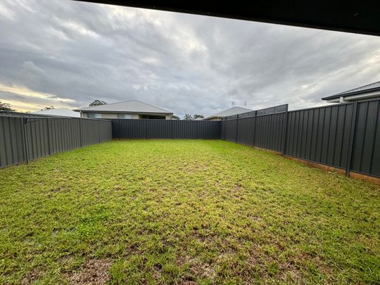 2/7 Quintero Close, 2321, Heddon Greta Nsw - Photo 1