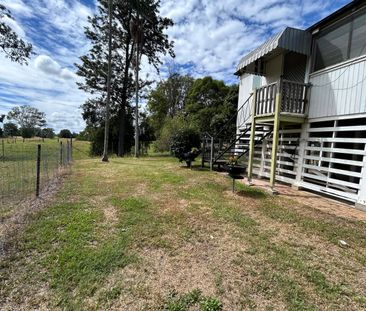 Family home with rurual outllook - Photo 4