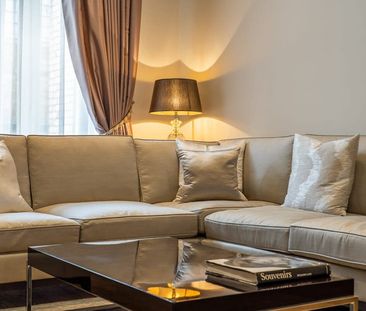 Hertford Street - Photo 2