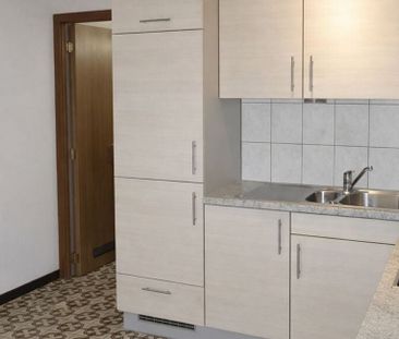 Appartement te huur in Halle voor € 800 met 1 slaapkamer - Foto 2