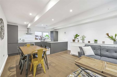 A lovely one bedroom flat in a unique development in Wimbledon. - Photo 2