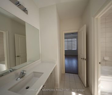 For Lease - 212 Wesmina Avenue, Whitchurch-Stouffville, Ontario - Photo 1