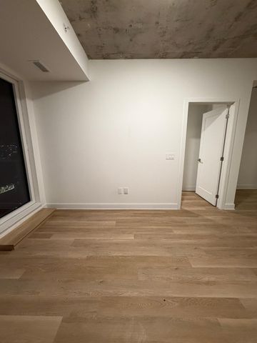 1655 Carling Avenue - Photo 3