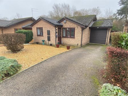 2 Bedroom Bungalow To Rent - Photo 2