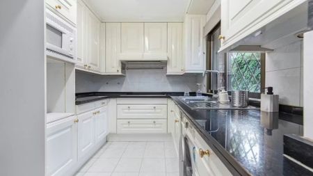 Calle del Abedul, Madrid, Community of Madrid 28036 - Photo 5