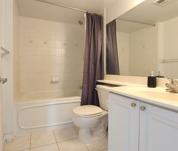 For Lease - 33 Elm Drive Unit# 1012, Mississauga, Ontario - Photo 4