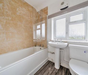 3 bedroom terraced house to rent - Photo 6