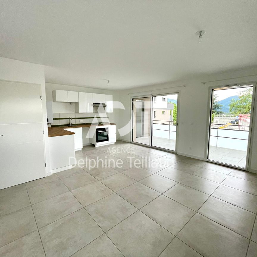 Location Appartement 3 pièces 69m² CORENC 38700 - Photo 1