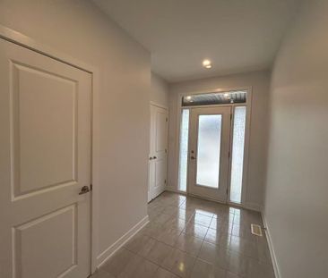 For Lease - 870 Solarium Avenue, Blossom Park - Airport and Area, O... - Photo 6