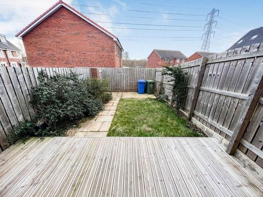 2 bed terraced house to rent in NE13 - Photo 1