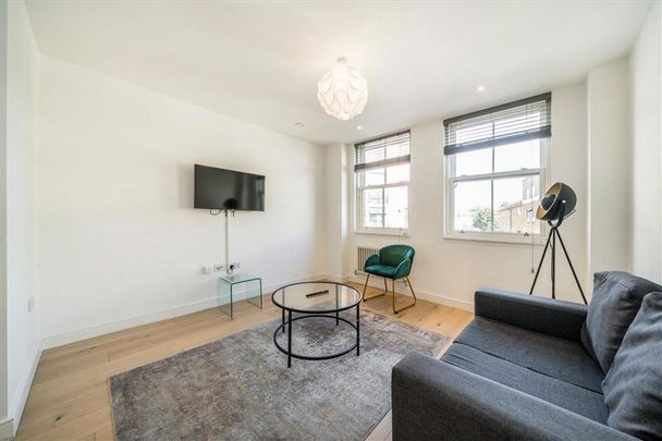 1 bedroom flat to rent - Photo 1