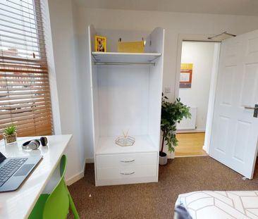 6 bedroom house to rent - Photo 4
