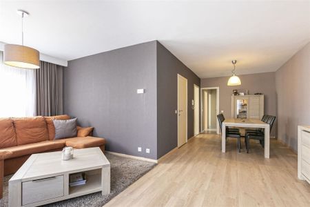 Gerenoveerd 3 slpk.-appartement met garage - Photo 4