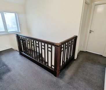 4 bedroom House To Let - Photo 4