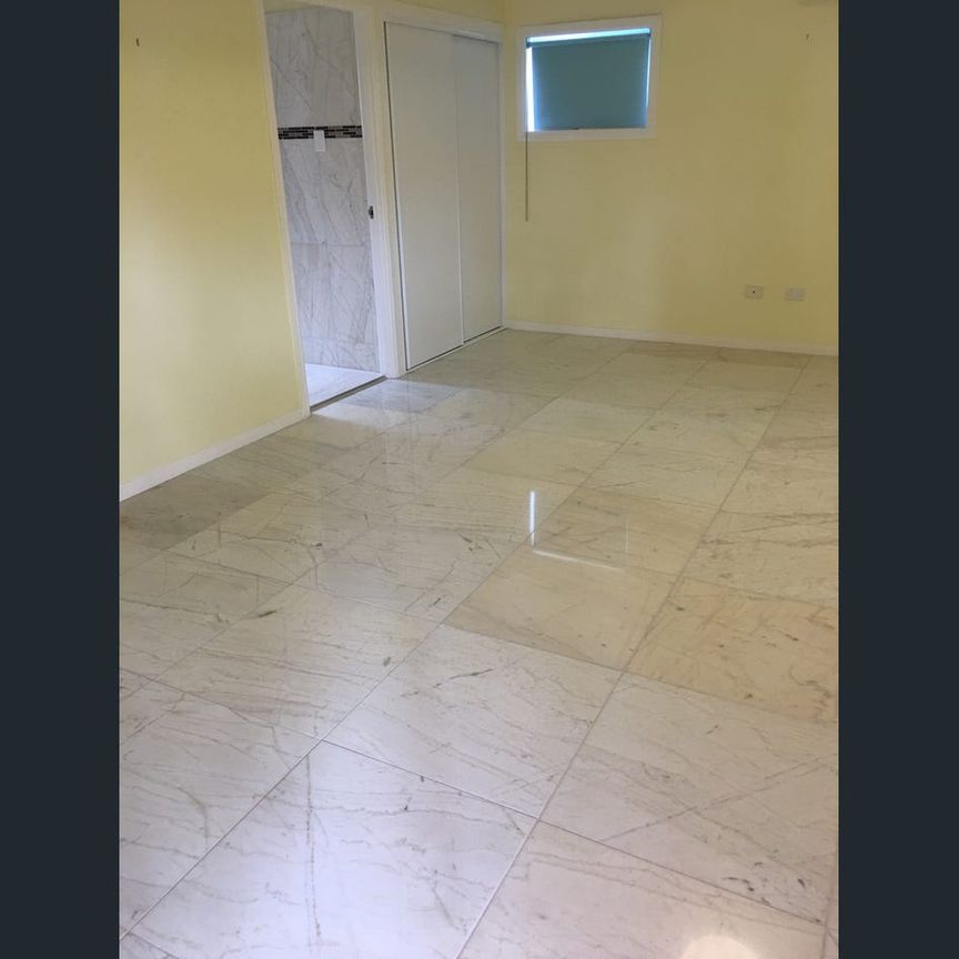 Independent Studio - Photo 1