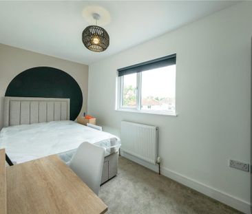 6 bedroom semi-detached house to rent - Photo 2